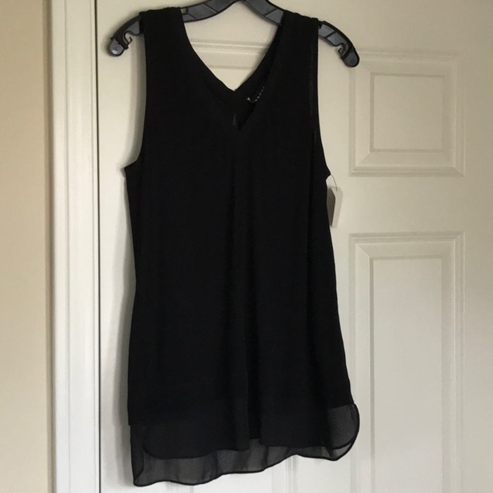 Trouve tank style tee/blouse NWT